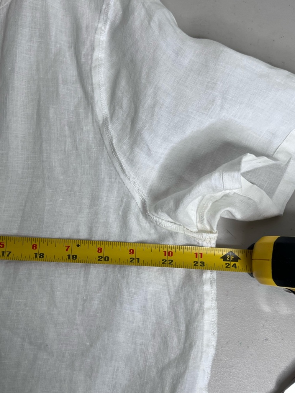 Eileen Fisher Sz M 100% Linen Lightweight Breathable Minimalist Short-Sleeve Top - Picture 9 of 10